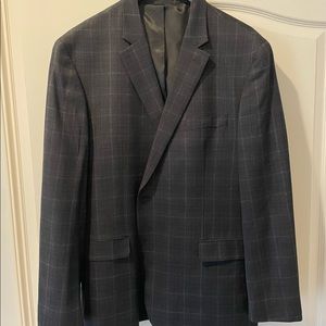 50R Awearness by Kenneth Cole blazer. Like new, slim fit, stretch. Black & gray